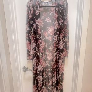 Floral long sleeve (S) lightweight top